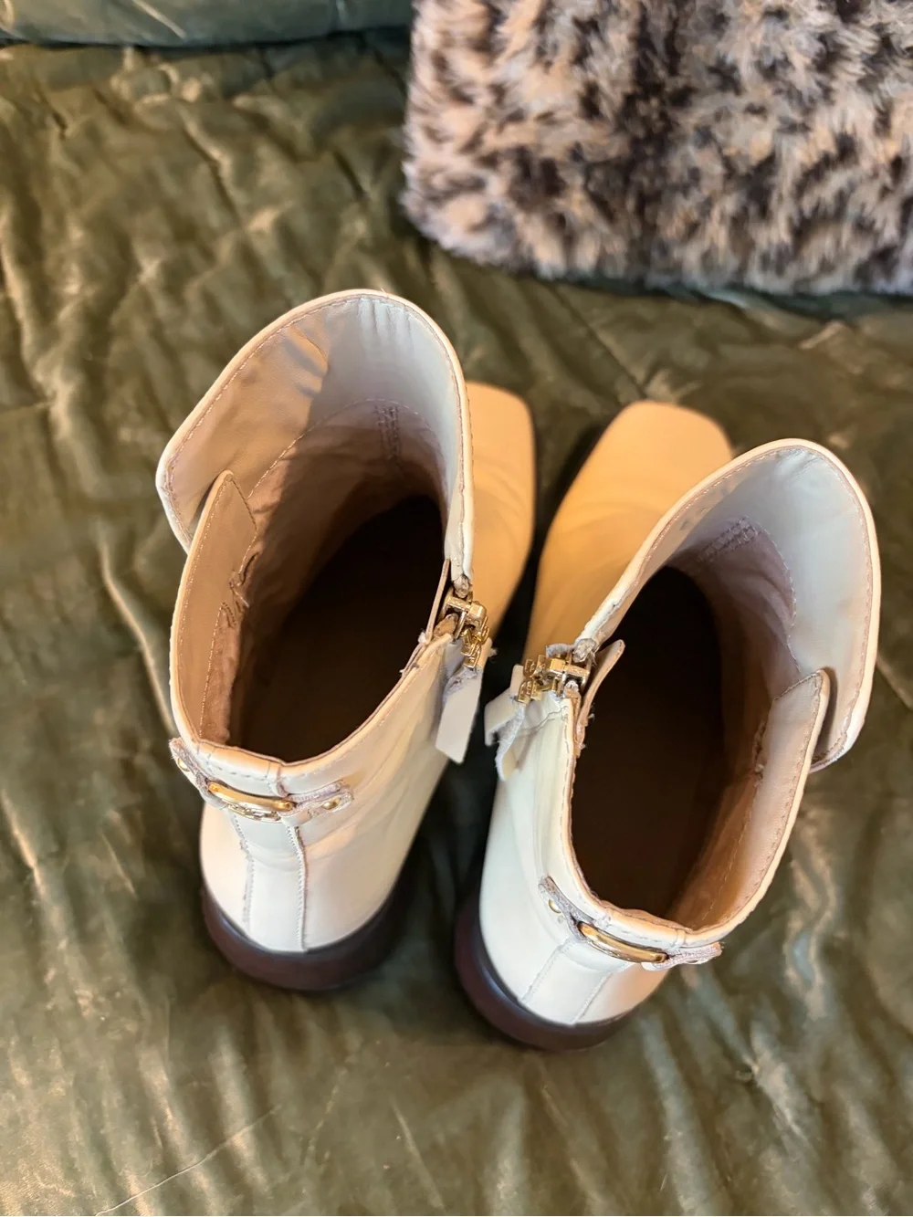 Sam Edelman Cream Leather Ankle Boots with Side Zip